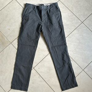 Banana republic Men’s 32x32 dark gray straight leg chinos
